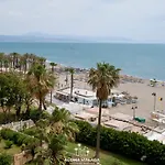 Beachfront 202 By Alohamalaga 托雷莫利诺斯